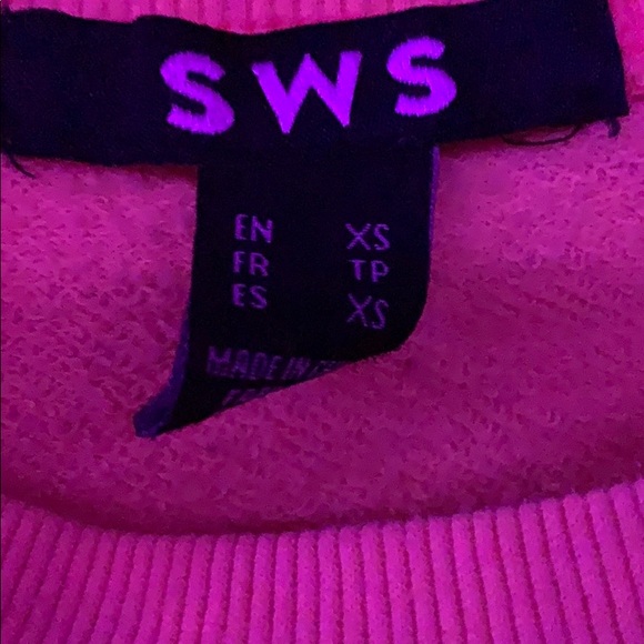 Crop top - Picture 2 of 2